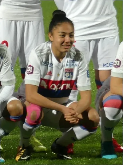 Quel est le numéro de Selma Bacha ?