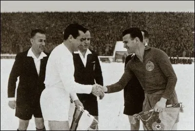 Quel est le résultat de la première finale Real Madrid - Reims ?