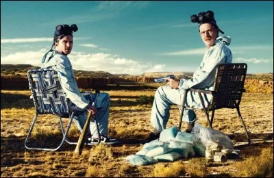 Dans quelle série un professeur de chimie décide-t-il de mettre en place un laboratoire et un trafic de méthamphétamine ?