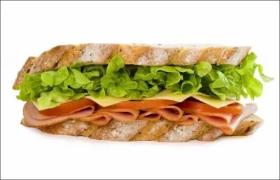Quelle est la particularit des sandwichs que Minerva McGonagall donne  Harry et Ron en guise de repas ?