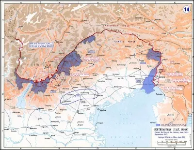 En mai 1915, l'Entente se renforce par l'entrée en guerre de