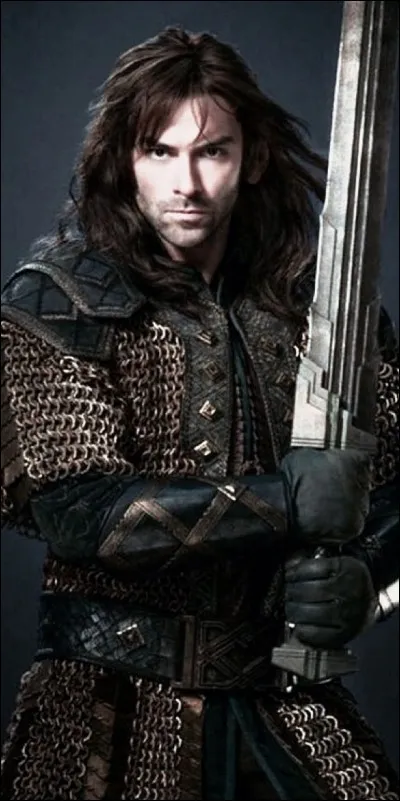 Quel est le nom de l'acteur qui joue le rôle de Kili dans la trilogie "Le Hobbit" ?