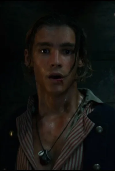 Quel est le nom de l'acteur qui joue le rôle de Henry Turner dans la saga "Pirates des Caraïbes" ?
