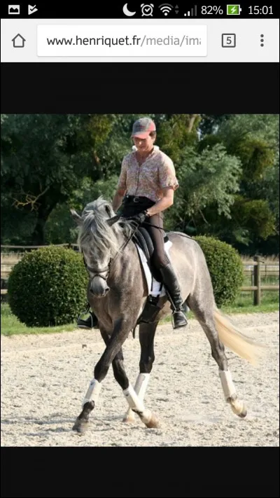 Pour réaliser une cession à la jambe, vous :