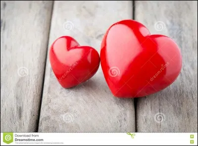 Qui chante "L'Hymne à l'amour" ?