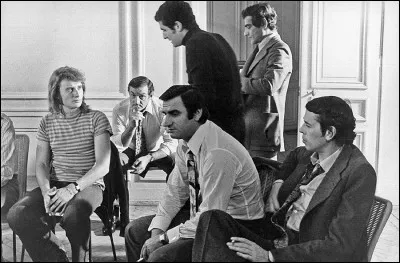 Dans le film "L'aventure c'est l'aventure", Johnny organise son propre enlèvement. Quel est le nom du réalisateur de ce film ?