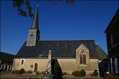 Notre balade commence devant l'église Saint-Louis de Blandouet. Ancienne commune Mayennaise, elle se situe en région ...