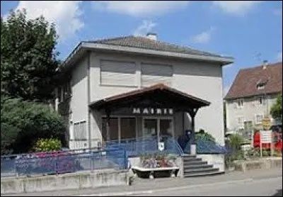 Commune du Grand-Est, dans l'agglomération de Saint-Louis, Hagenthal-le-Bas se situe dans le département ...