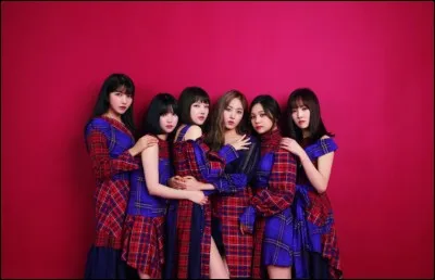 Devine la chanson : 
«Je peux sembler comme une perle de verre mais je ne vais pas me casser facilement » - De GFriend.