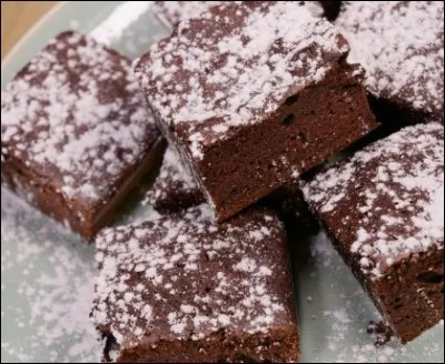 Sandrine n'aime pas trop le chocolat au...