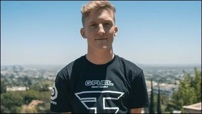 De quelle team Tfue fait-il partie ?