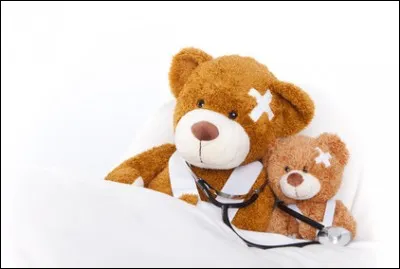 La variole, maladie infectieuse très contagieuse, est caractérisée par l'éruption de taches blanches.