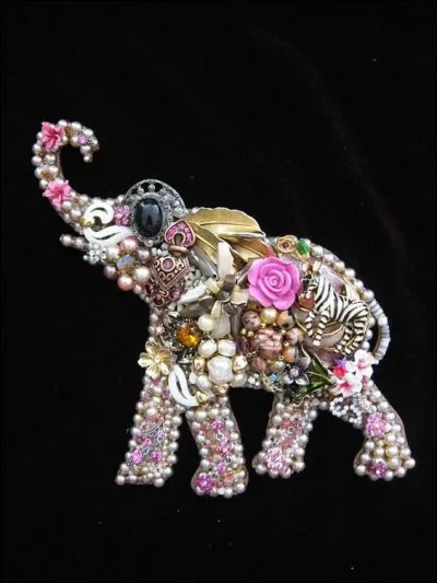 Quel dieu de la mythologie hindoue avait une tête d'éléphant ?