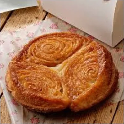 Dans quelle ville peut-on déguster un kouign-amann ?