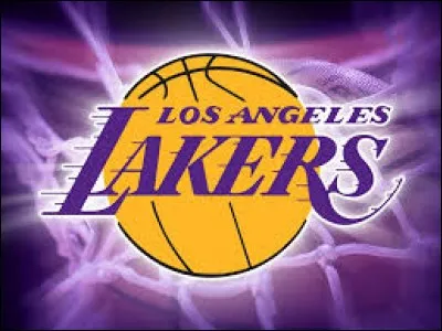 Quel homme n'a pas joué dans l'équipe de basket-ball de Los Angeles, les Lakers ?