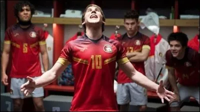 Gabo Moretti est-il un joueur des Faucons dans la série "Onze" ?