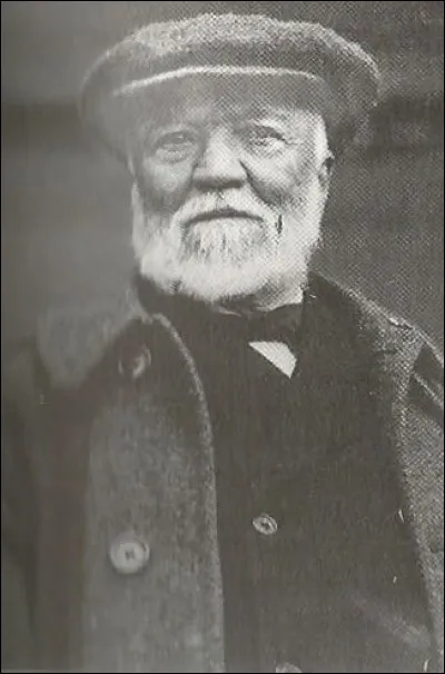 Qui est cet industriel américain, connu aussi pour ses uvres de bienfaisance ?