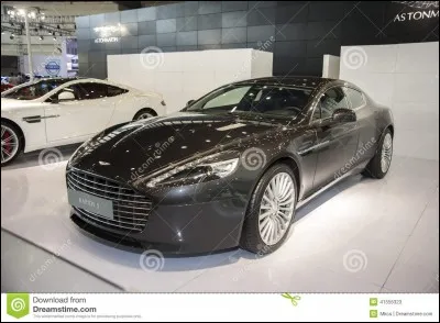 De quelle couleur est cette voiture ?