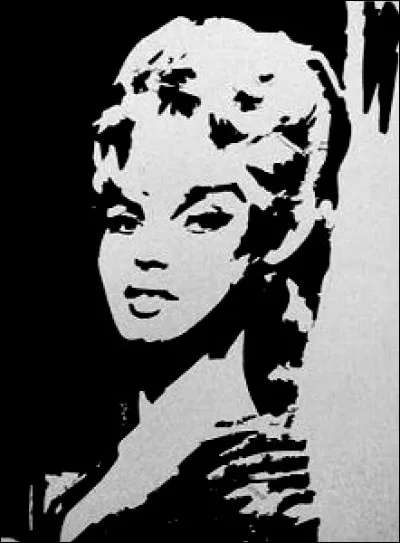 Cette actrice française a joué le rôle d'une jeune femme d'une beauté redoutable dans le film...