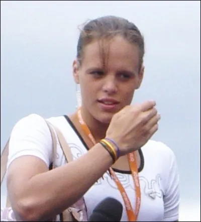 Sur quelle distance Laure Manaudou a-t-elle gagné son unique médaille olympique ?