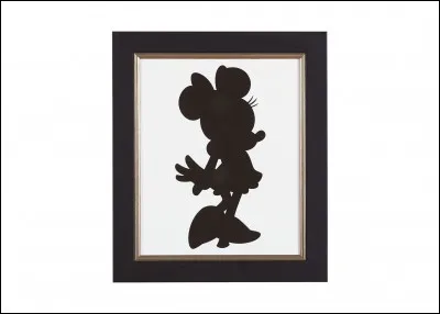 Elle est petite cette ombre, mais dites-moi quand même à qui elle appartient ?