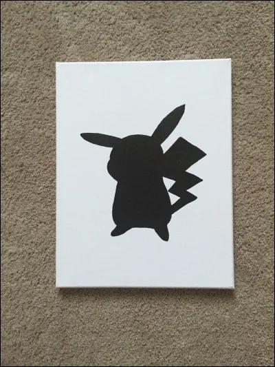 C'est pas grand non plus, mais avouez qu'il n'a pas la tête de tout le monde. Allez-vous le chasser ?