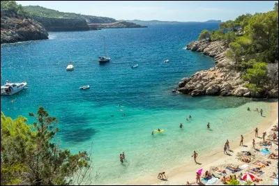 &Agrave; quel pays appartient l'&icirc;le d'Ibiza ?