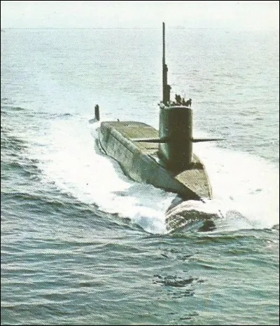Le premier sous-marin français à propulsion nucléaire, mis en service en 1969, a pour nom...