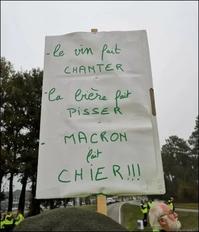 C'est dit en termes crus, mais cela reste très drôle... Allez, restons dans les sombres tuyaux : dans quel pays, un "étron doré" (en statuette) est-il un porte-chance ?