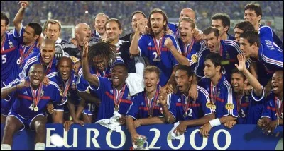 Lors de l'Euro 2000, quel joueur a marqué le but en or ?
