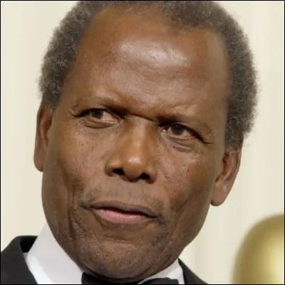 Dans quel département se trouve la ville qui porte le même nom que cet acteur américain ?