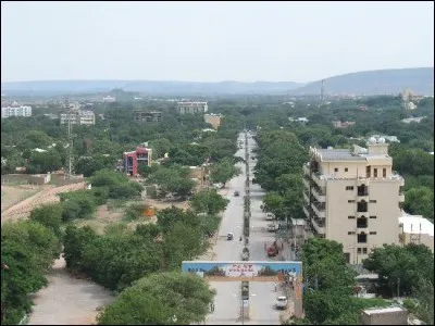 Cette ville africaine, deuxième ville d'Ethiopie avec 600 000 habitants, située à 1200 mètres d'altitude dans l'Est du pays, c'est :