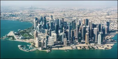 Cette ville du golfe persique, capitale du Qatar, c'est :