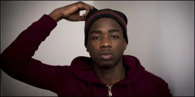 Avec quels autres rappeurs MHD a-t-il chanté "Sans thème Remix " ?