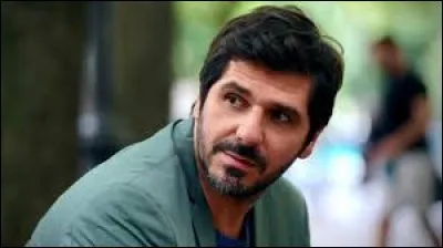 Quel rappeur partage un duo avec Patrick Fiori sur la chanson "Chez nous" ?