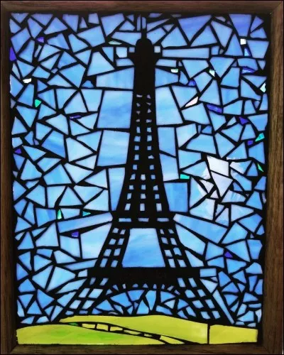 &Agrave; quelle personne est conjugu&eacute; le verbe dans la phrase "Je cr&eacute;e des quiz pour vous !"