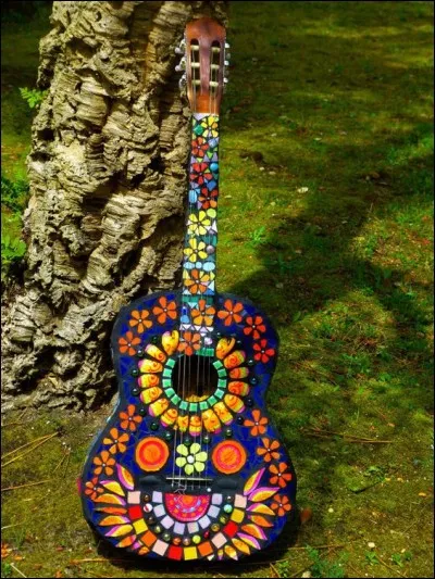 Dans les ann&eacute;es 60, elle chantait "Oui mais moi je suis seule car personne ne m'aime" :