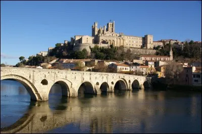 Dans quelle ville peut-on voir ce pont ?