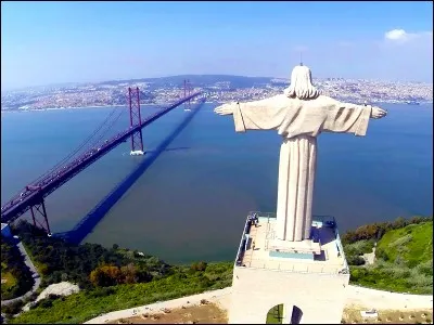Dans quelle ville peut-on voir ce pont ?