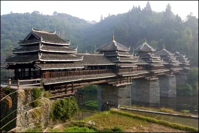 Quel est le surnom du pont de Chéngyang ?