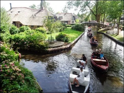 En psychologie, ce syndrome désigne la profonde déception que peut ressentir un touriste en découvrant que la ville qu'il visite n'est pas du tout à la hauteur de ses attentes. Cliquez sur cette ville qui décevrait tant.