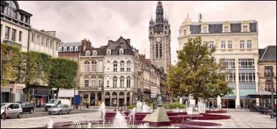 La ville est le premier chef-lieu du département du Nord en 1790. En 1803, ce dernier déplacé à Lille, la ville devient sous-préfecture et reçoit en compensation plusieurs institutions départementales : la cour d'appel, le commandement militaire du Nord, le lycée impérial en 1802. Il s'agit de :