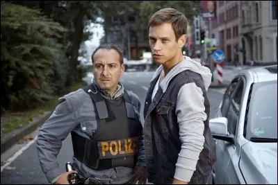 Combien y a-t-il eu d'épisodes pilotes durant toute la série ? (En comptant l'épisode pilote de la saison 44 en septembre 2018)