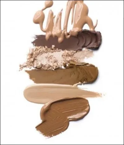 En général, à quel moment applique-t-on le fond de teint ?