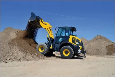 De quelle marque est cette chargeuse sur pneus ?