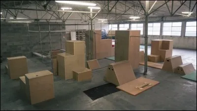 Où se trouve la West Coast Academy ?