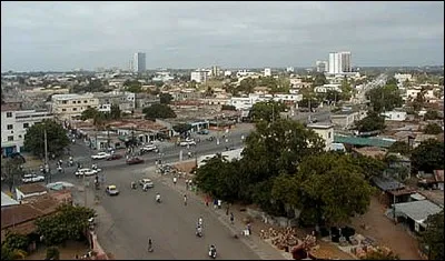 Cette ville africaine, capitale du Togo, c'est :