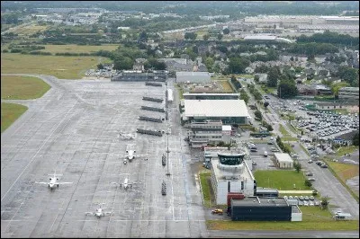 La société aérienne a 64 destinations .