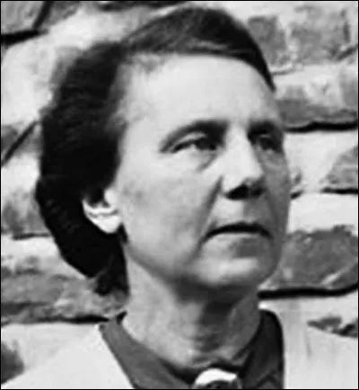 Qui était Suzanne Ploux (1908 - 1992) ?