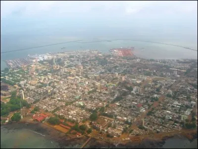 Parmi ces trois pays, lequel a Conakry comme capitale ?